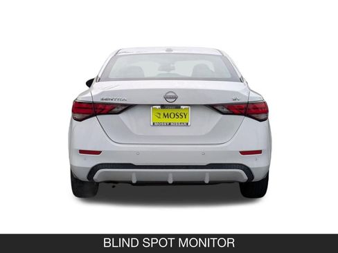 Used 2024 Nissan Sentra SV FWD image 9