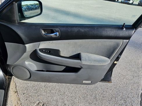 Used 2006 Honda Accord LX image 25