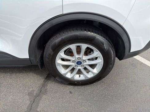 Used 2020 Ford Escape SE image 27