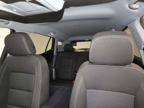 Certified 2024 GMC Terrain SLE image 17