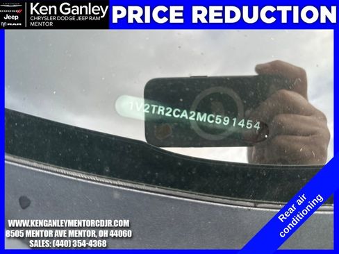 Used 2021 Volkswagen Atlas SEL Premium image 29