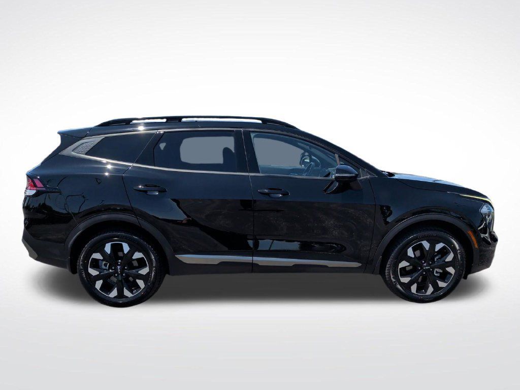 Used 2023 Kia Sportage X-Line AWD/4WD image 9