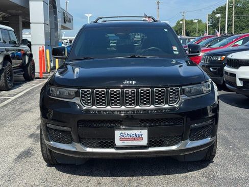 Used 2022 Jeep Grand Cherokee L Summit w/ Luxury Tech Group V AWD/4WD image 10