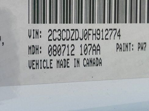 Used 2015 Dodge Challenger SRT image 42