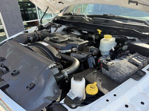 Used 2018 RAM 5500 Tradesman w/ Power & Remote Entry Group RWD image 20