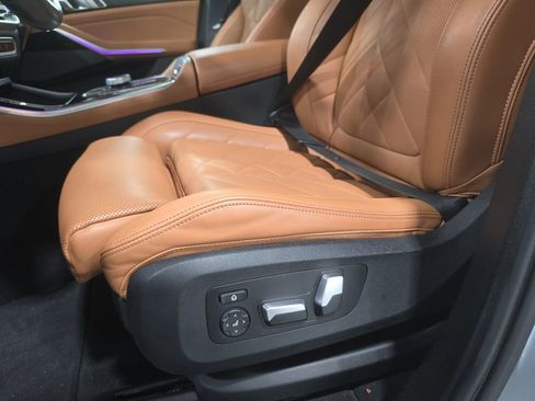 Certified 2024 BMW X5 sDrive40i w/ Executive Package RWD image 22