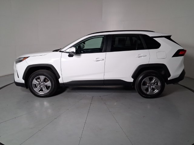 Used 2025 Toyota RAV4 XLE FWD image 7