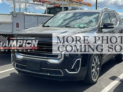 Used 2023 GMC Acadia SLT