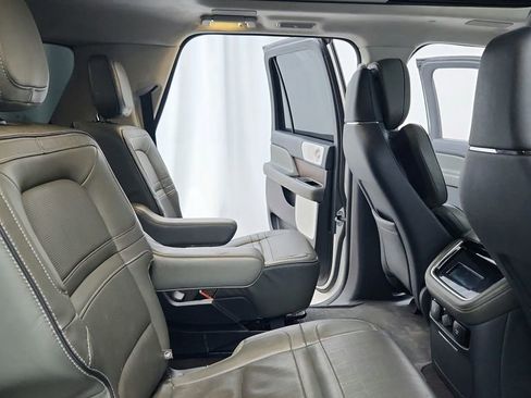 Used 2023 Lincoln Navigator L Black Label image 42