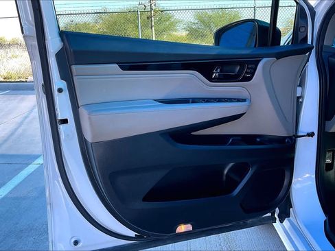 Used 2022 Honda Odyssey Touring image 21