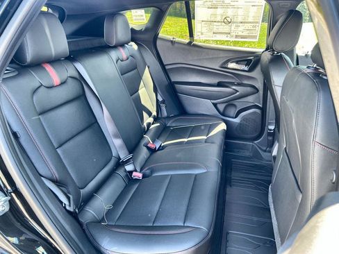 New 2026 Chevrolet Trax RS w/ Sunroof Package FWD image 23