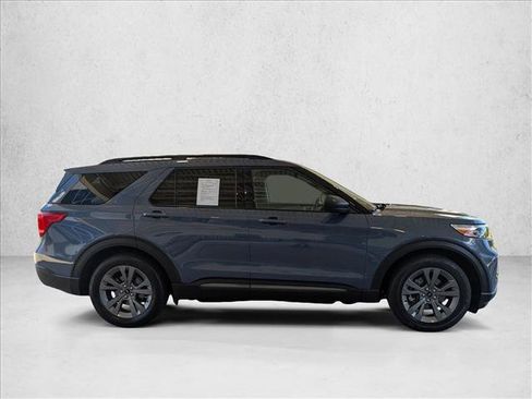 Used 2021 Ford Explorer XLT w/ Equipment Group 202A RWD image 4