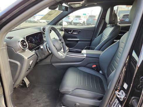 New 2026 Mercedes-Benz GLC 300 image 17