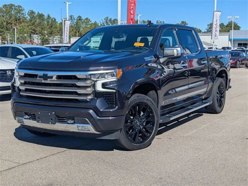 Used 2022 Chevrolet Silverado 1500 High Country w/ High Country Premium Package image 7