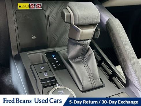 Used 2025 Toyota Tacoma Limited AWD/4WD image 24