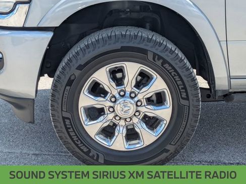 Used 2022 RAM 2500 Limited image 11