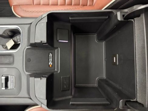 Used 2024 GMC Sierra 2500 Denali Ultimate w/ Max Trailering Package image 33