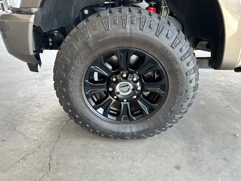 Used 2020 Ford F350 King Ranch w/ Tremor Off-Road Package image 50