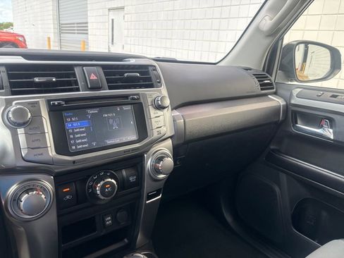 Used 2019 Toyota 4Runner SR5 Premium AWD/4WD image 16