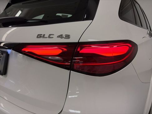 Used 2025 Mercedes-Benz GLC 43 AMG 4MATIC image 9
