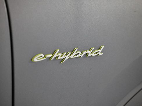 New 2026 Porsche Cayenne E-Hybrid Coupe image 16