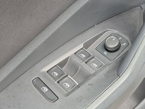 Used 2024 Volkswagen Jetta Sport image 17