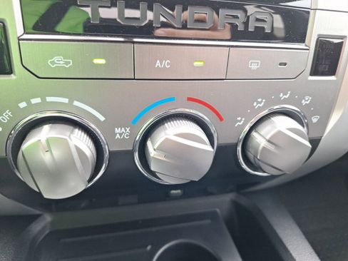 Used 2017 Toyota Tundra SR5 w/ SR5 Upgrade Package image 30