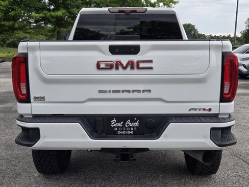 Used 2021 GMC Sierra 2500 AT4 w/ AT4 Premium Plus Package AWD/4WD image 9