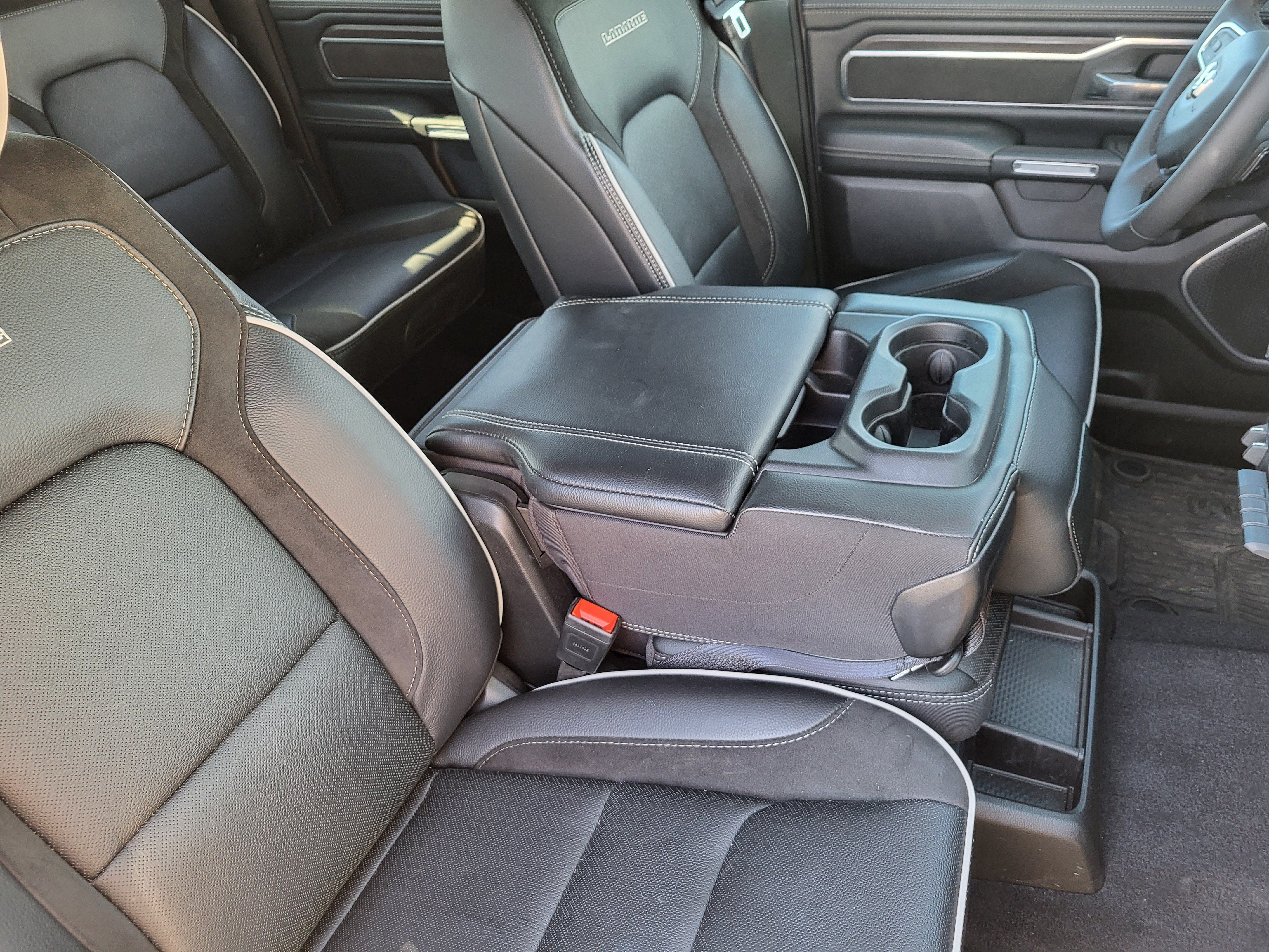 Used 2025 RAM 1500 Laramie AWD/4WD image 13