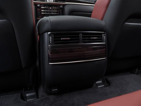 Used 2017 Lexus LX 570 4WD w/ Luxury Package image 27