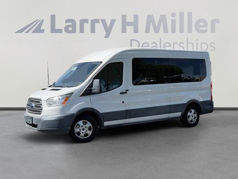 Used 2017 Ford Transit 350 XLT RWD image 1
