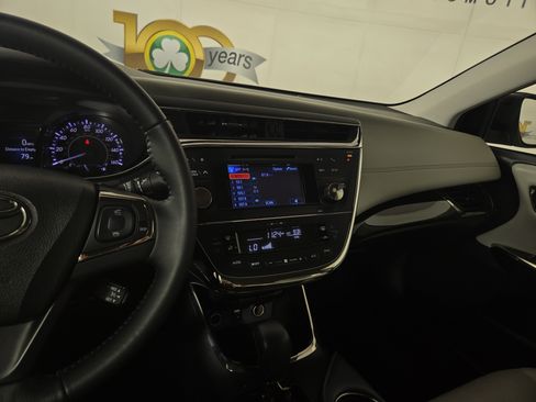 Used 2013 Toyota Avalon XLE FWD image 22