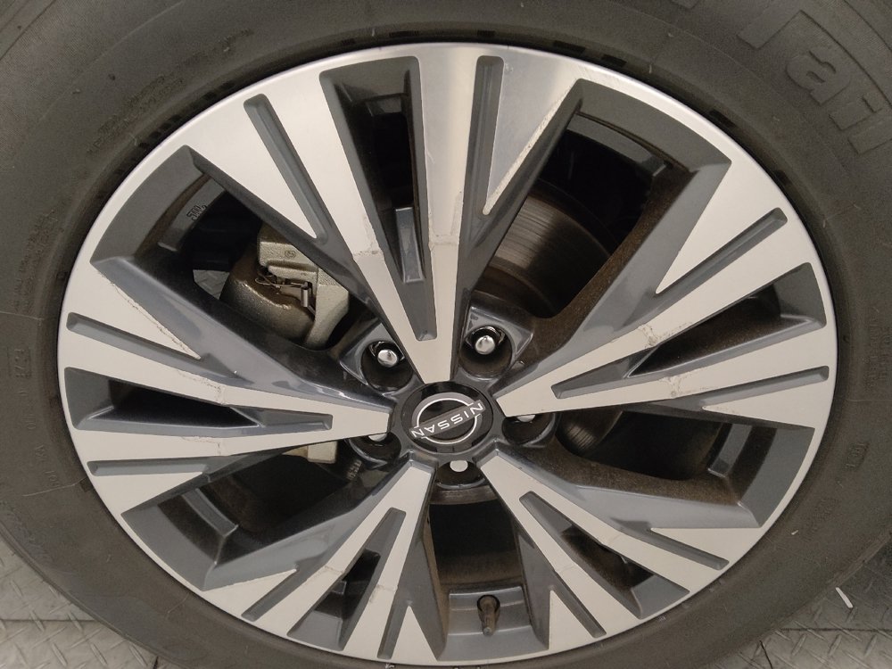 Used 2023 Nissan Rogue SV FWD image 31