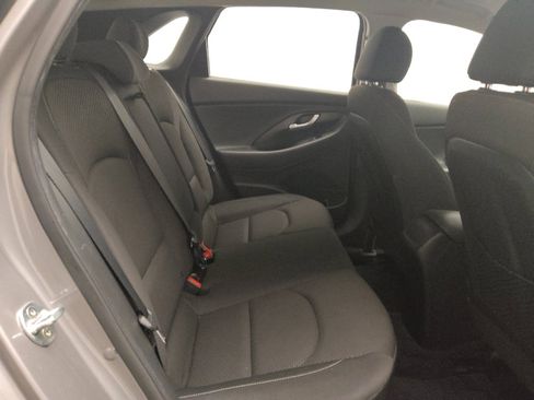 Used 2020 Hyundai Elantra GT FWD image 19