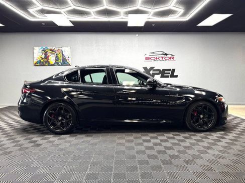 Used 2022 Alfa Romeo Giulia Ti image 17