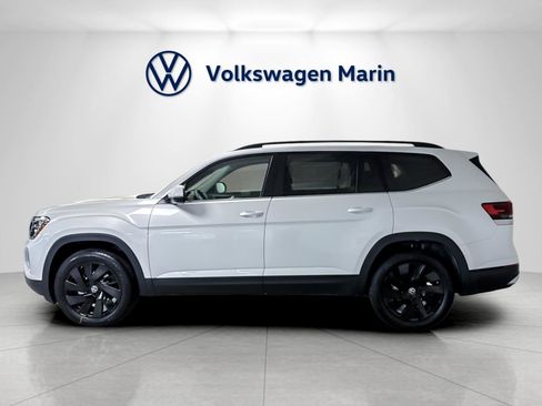 New 2026 Volkswagen Atlas SE image 2