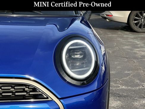 Used 2025 MINI Cooper 2-Door Hardtop image 7