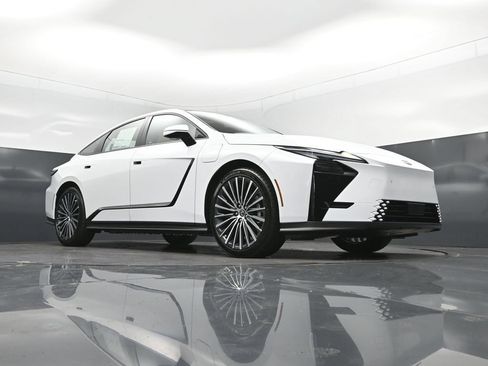 New 2026 Lexus ES 350e FWD image 42