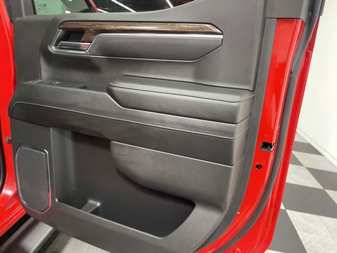 Used 2024 GMC Sierra 1500 Elevation image 18