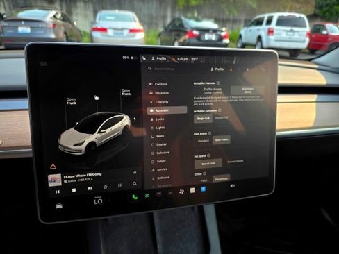Used 2022 Tesla Model 3 Long Range AWD/4WD image 45