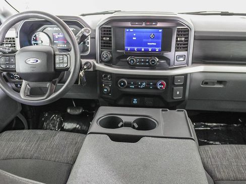 Used 2022 Ford F150 XLT w/ Trailer Tow Package image 13