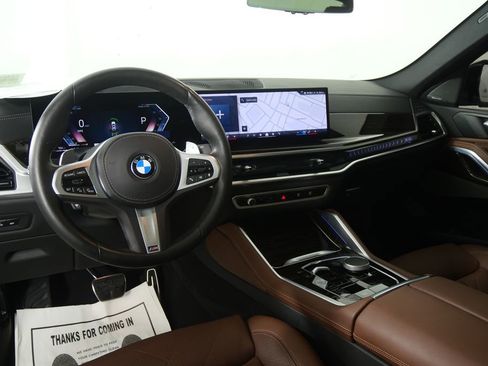 Used 2025 BMW X6 xDrive40i image 16