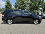 Used 2014 Toyota Sienna L image 2