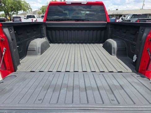 Used 2023 Chevrolet Silverado 1500 LT AWD/4WD image 16