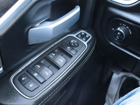 Used 2024 RAM 3500 Big Horn AWD/4WD image 20