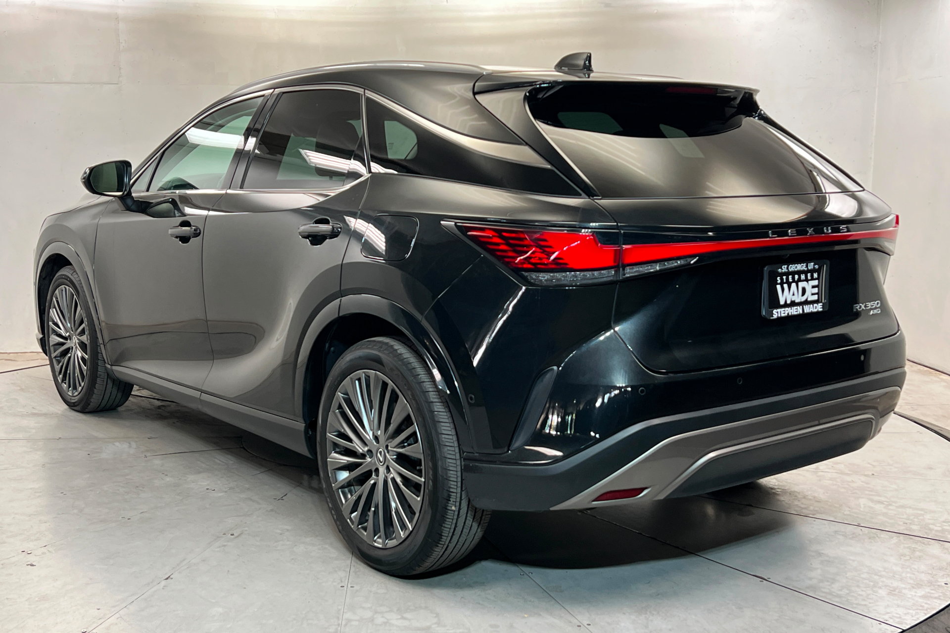 Used 2024 Lexus RX 350 AWD w/ Convenience Package image 3