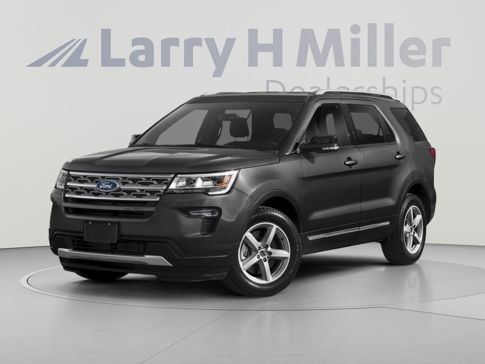 Used 2018 Ford Explorer XLT w/ Equipment Group 202A AWD/4WD image 1