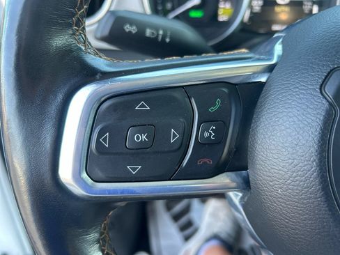 Used 2021 Jeep Wrangler Unlimited Sahara AWD/4WD image 16