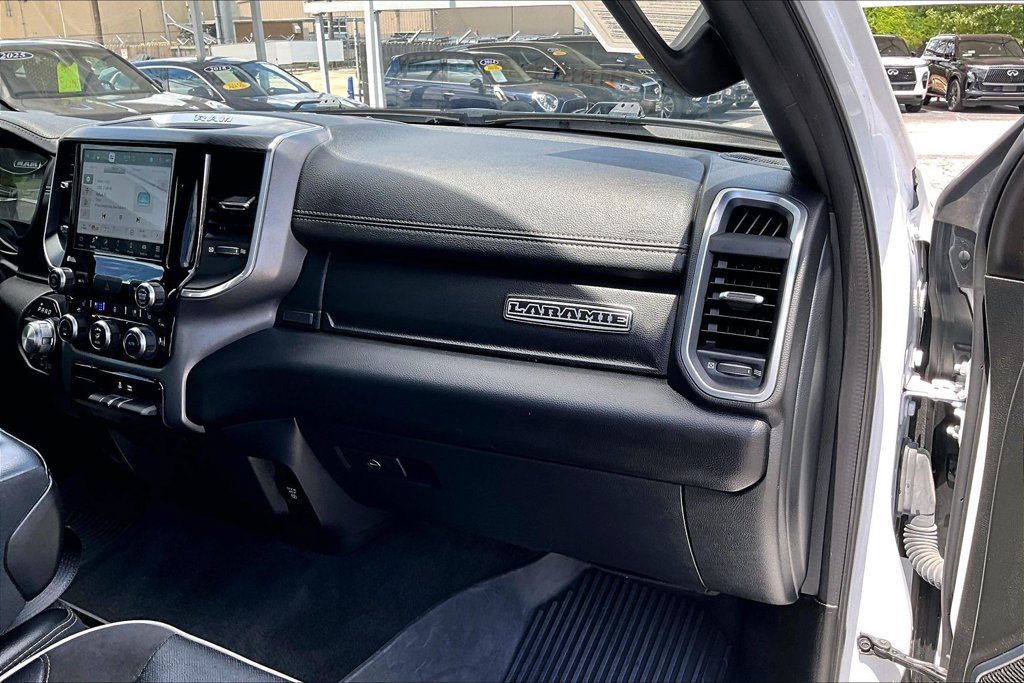 Used 2023 RAM 1500 Laramie w/ Off Road Group AWD/4WD image 22