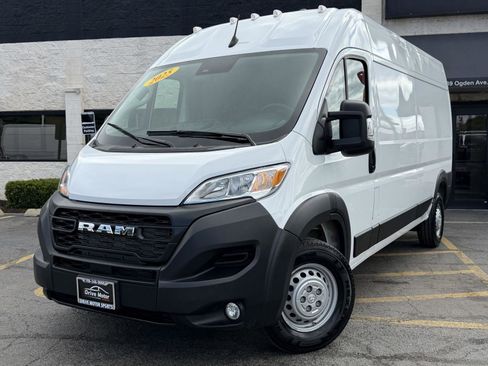 Used 2025 RAM ProMaster 2500 w/ Convenience Group FWD image 3